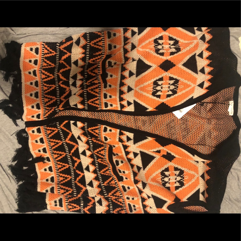 Cardigan sweater- black/peach/tan